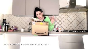 CIOCCOLATINI A S. VALENTINO? = SUPPOSTE AL CIOCCOLATO AL MITTENTE !