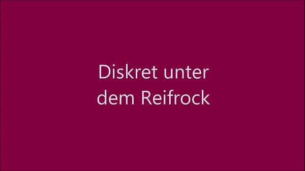 Diskret unter dem Reifrock – historische BDSM-Fantasie mit Lady Aranea in Latex