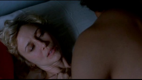 Vera Farmiga sexy scene