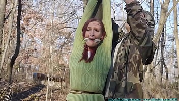 ella penso que escaparia