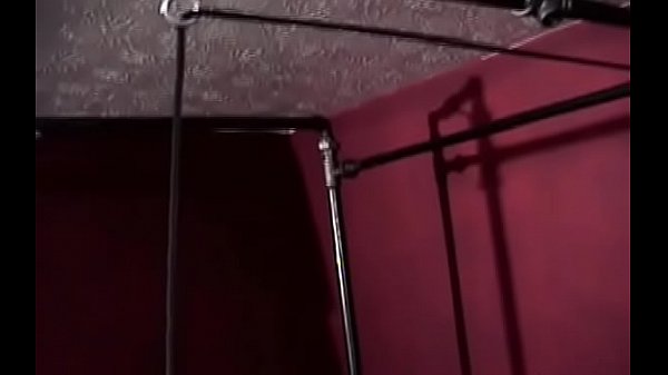 Sweetie who likes showing her extremely cuch