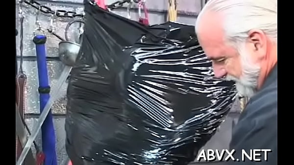 Wanton maid goes pussy